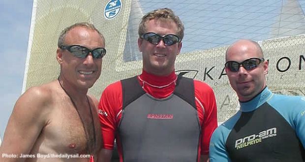 Howie Hamlin (left) with Mike Martin and crew Jonny Meers at Weymouth 2003