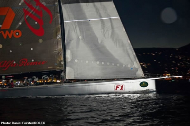 Alfa Romeo passes Tasman Island