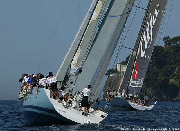 Alfa Romeo to leeward of Idea